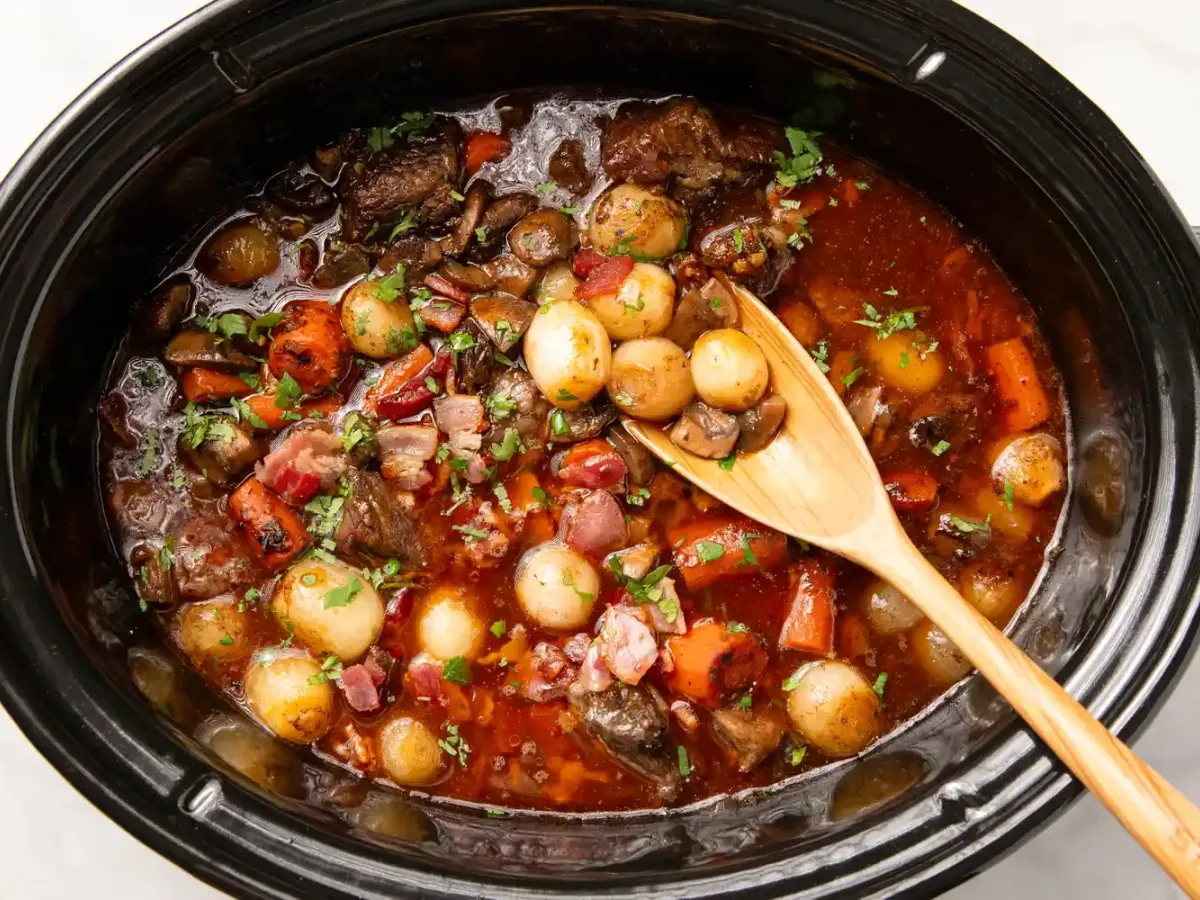 Beef Bourguignon (Crockpot)
