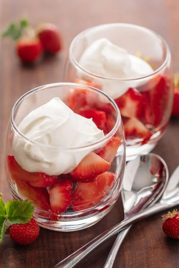 Berries Romanoff
