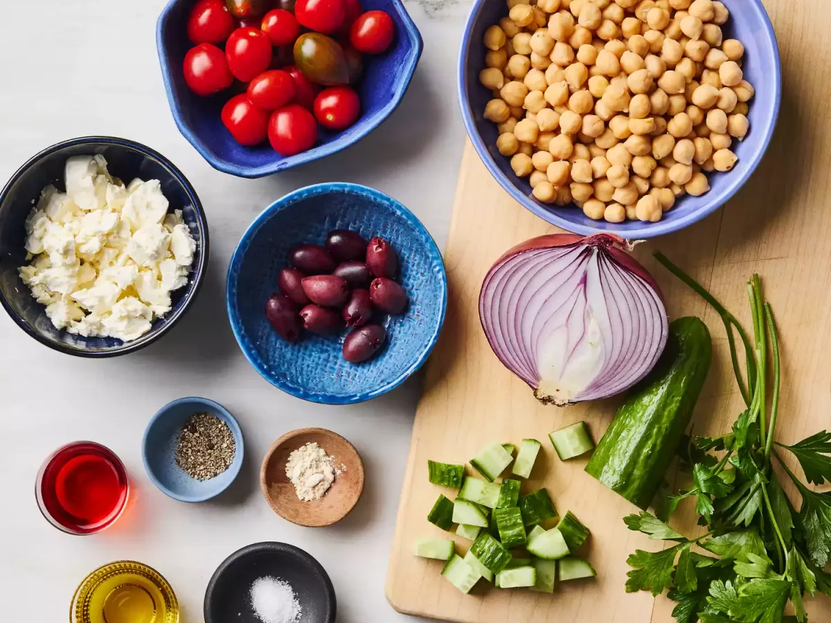 Chickpeas & Salsa