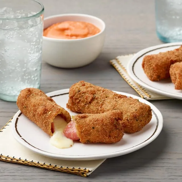 Mozzarella Sticks with Spicy Sauce