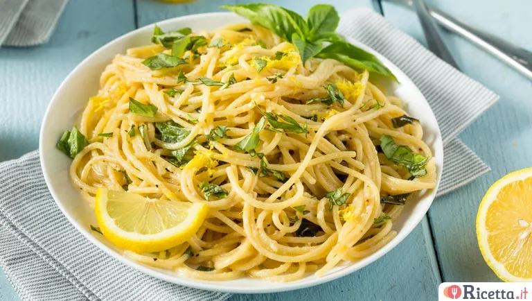Pasta con Limone e Pignoli