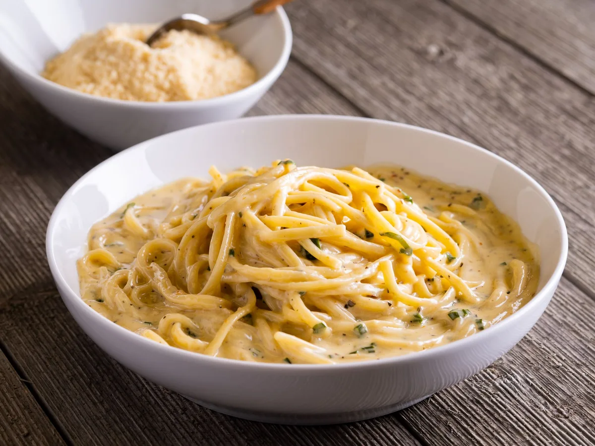 Pasta in Cream Sauce w/Poultry Magic