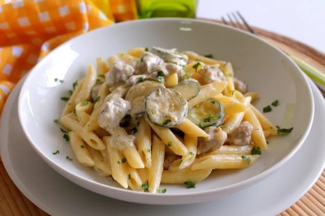 Penne Rigate con Salsiccia