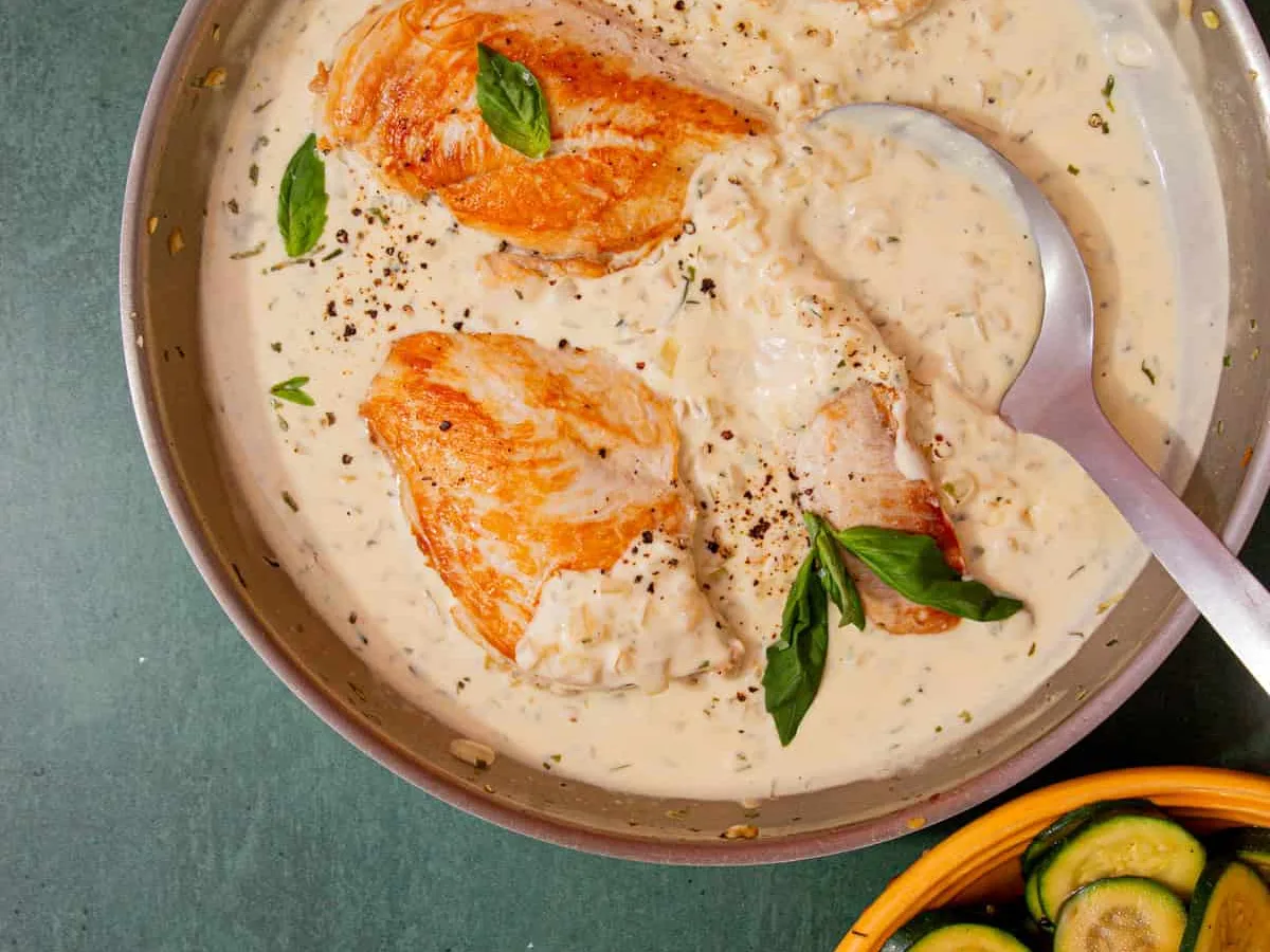 Tarragon Chicken with Cream Sauce