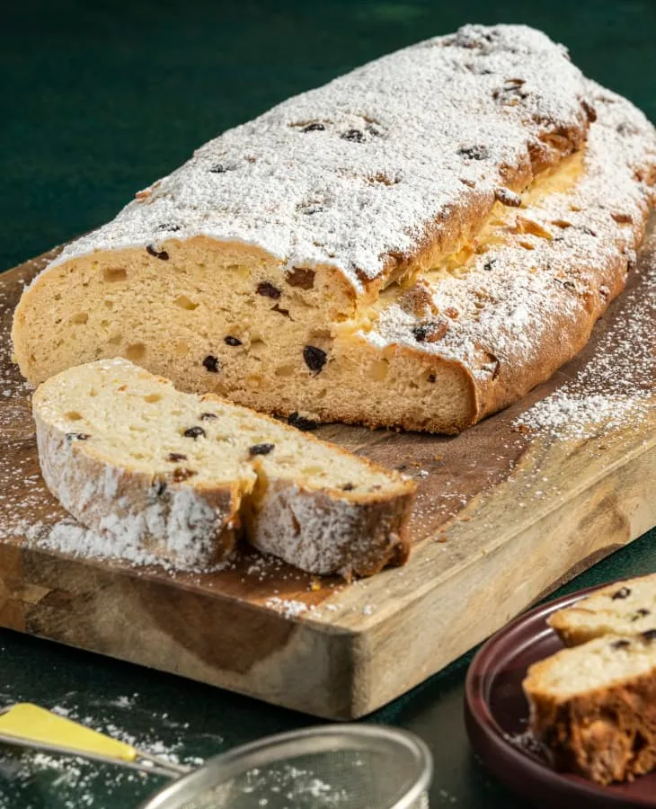 Weihnachtsstollen (Christmas Loaf)